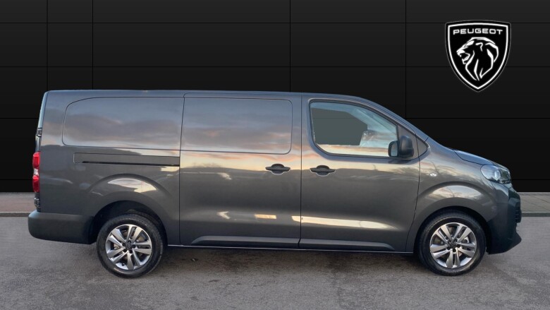 Peugeot Expert L2 Diesel 2.2 BlueHDi 150 Professional Van EAT8